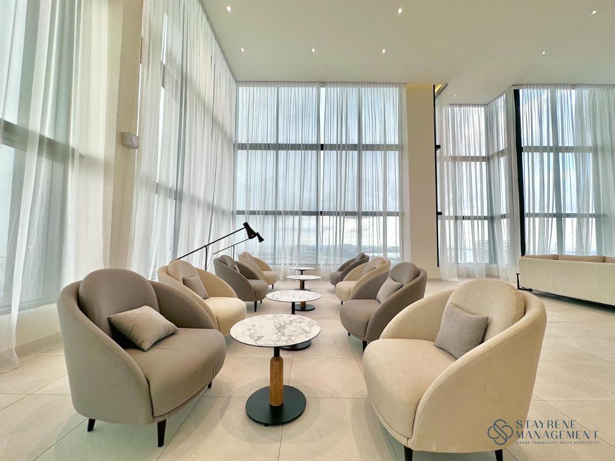 Twin Tower Residence Johor Bahru By Stayrene Exterior photo