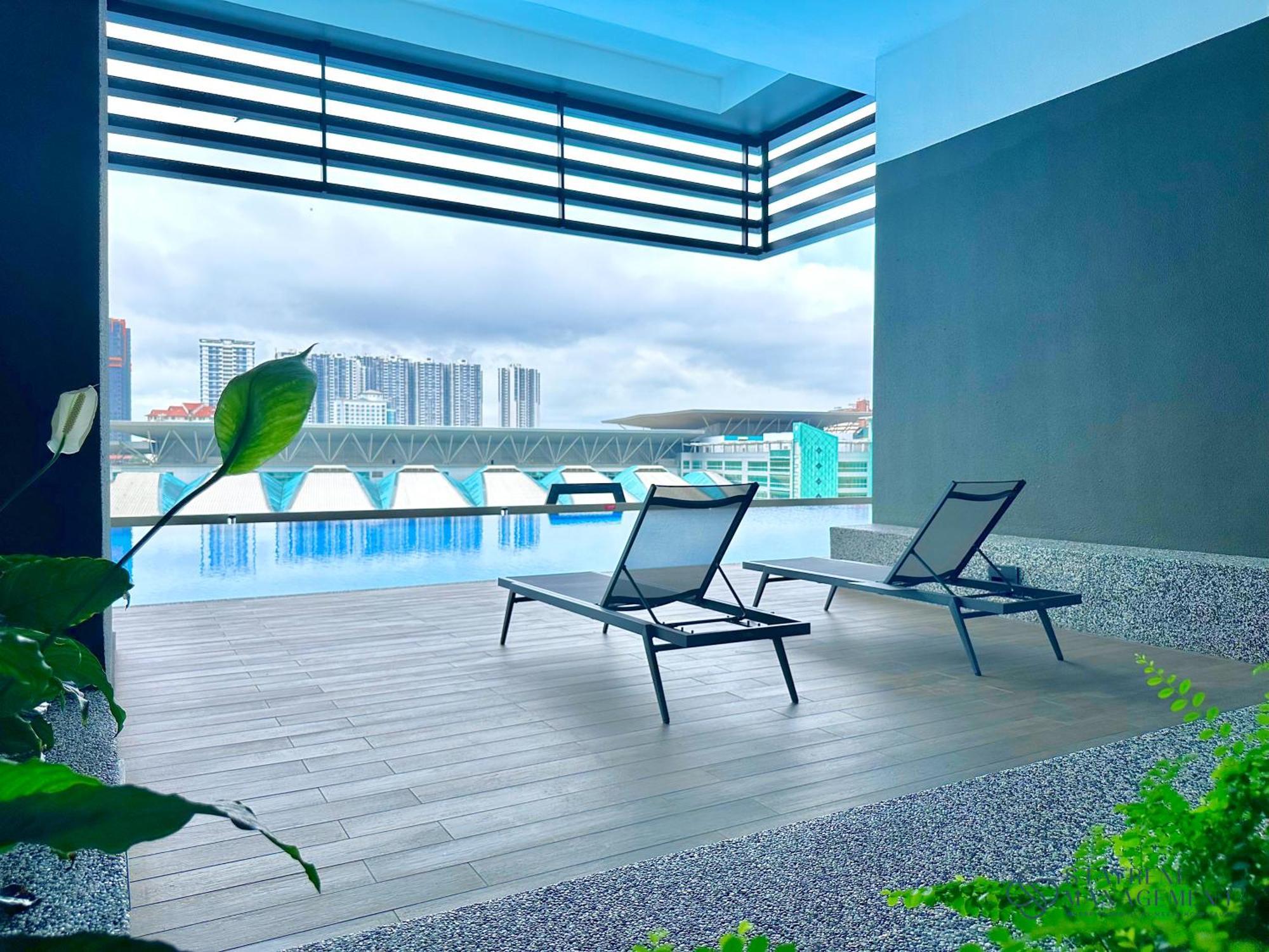 Twin Tower Residence Johor Bahru By Stayrene Exterior photo